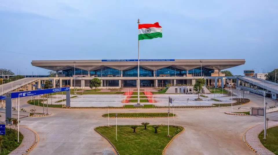 Aircraft at an airport, for Patna airport taxi transfers